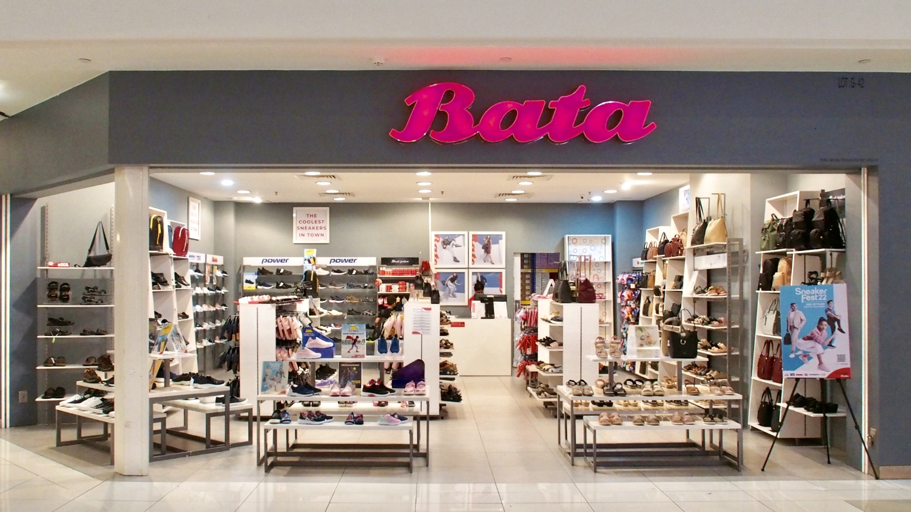 Bata Klang Parade Mall